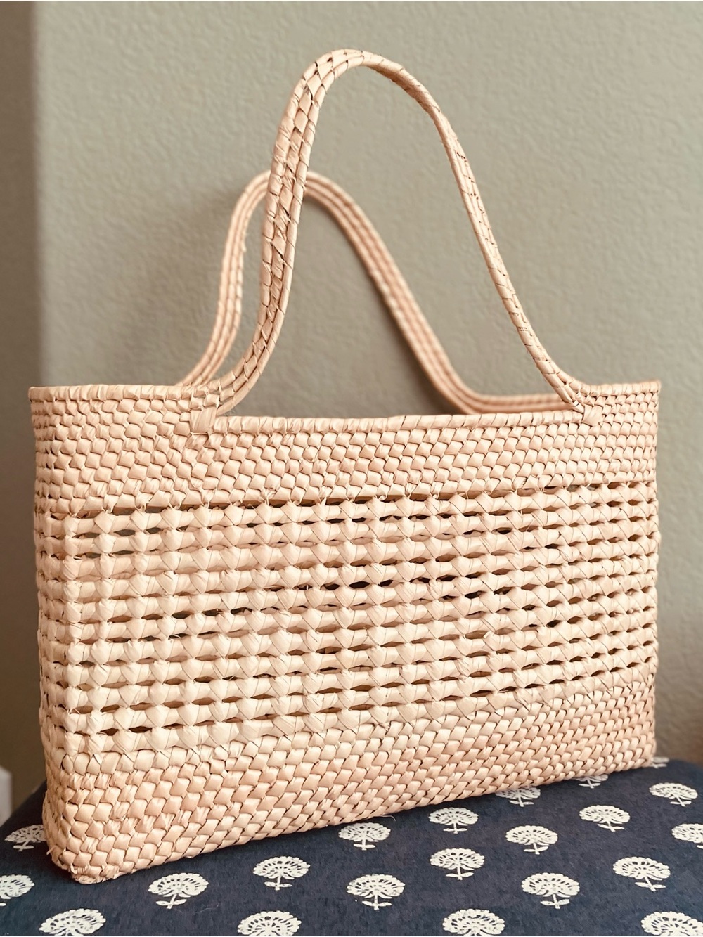 Mercado woven straw rattan oversized market tote bag natural farmers flower bag